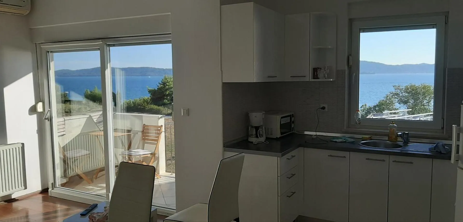 アパート Seaview Holiday House Mali Rog ザダル