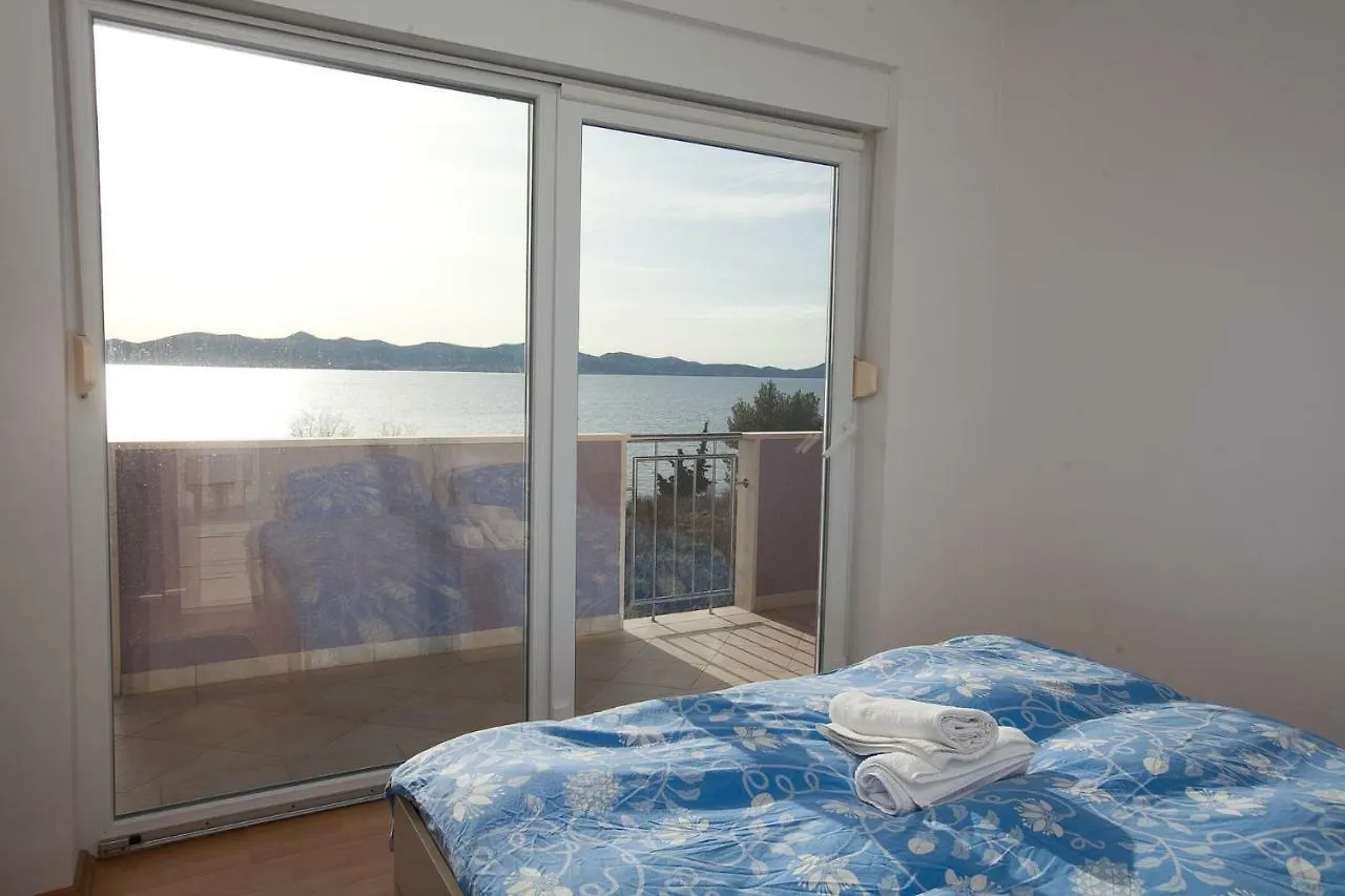 Seaview Holiday House Mali Rog ザダル 0*,