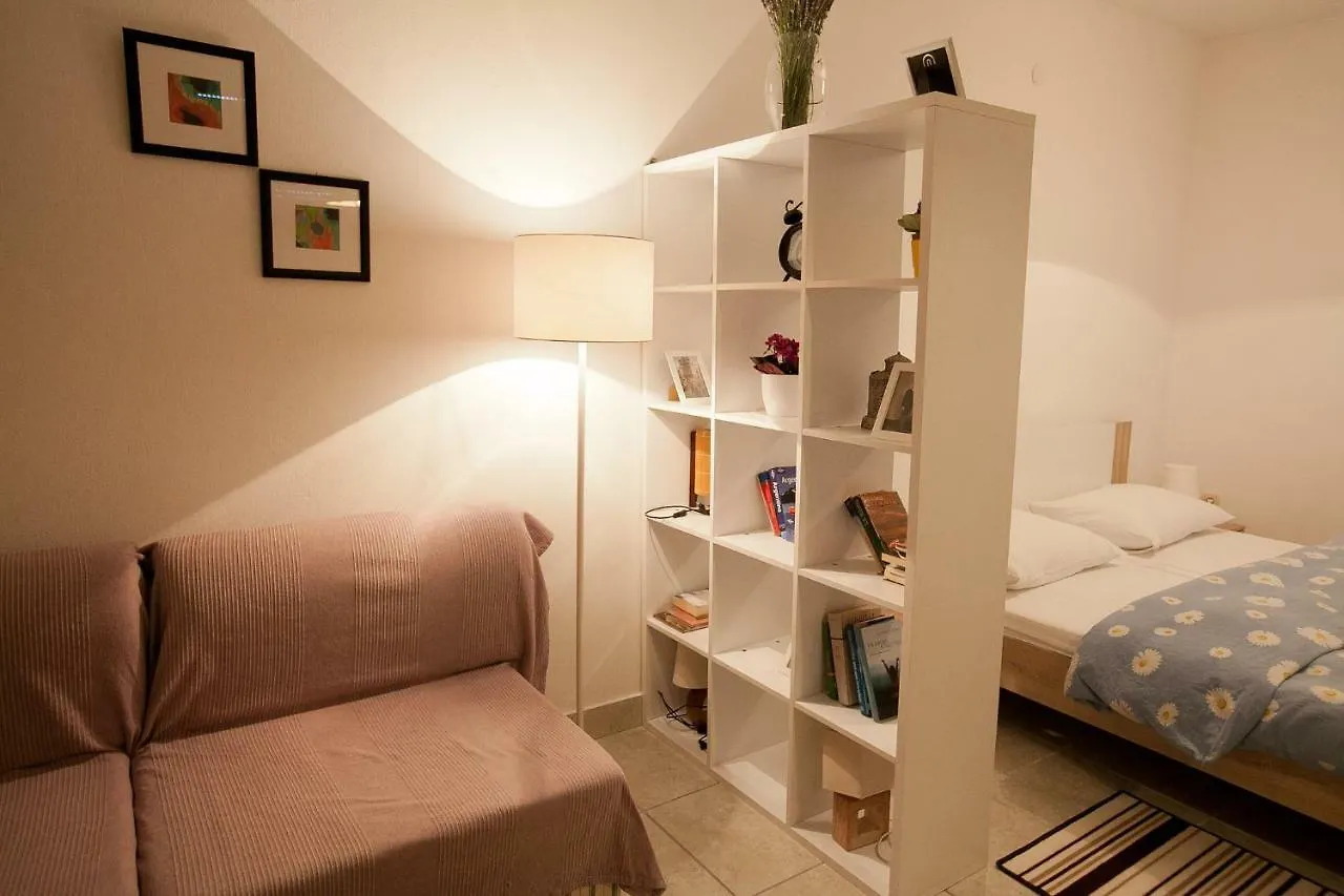 Seaview Holiday House Mali Rog ザダル 0*,