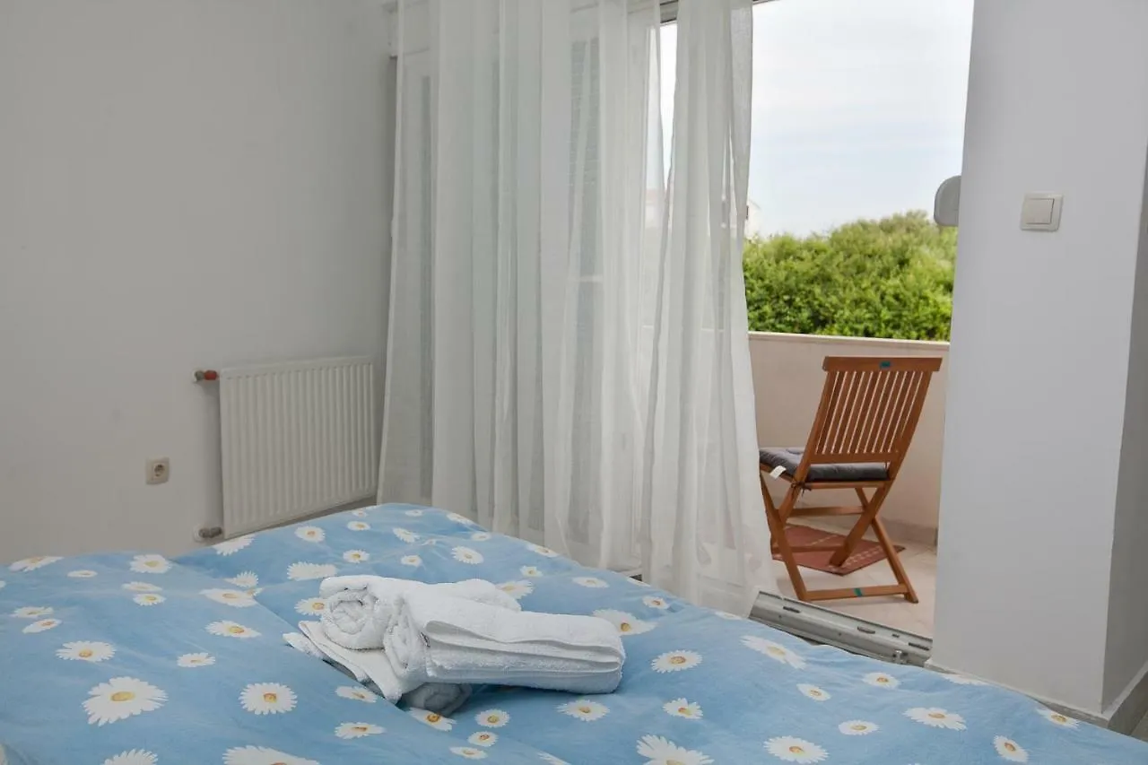 Seaview Holiday House Mali Rog ザダル