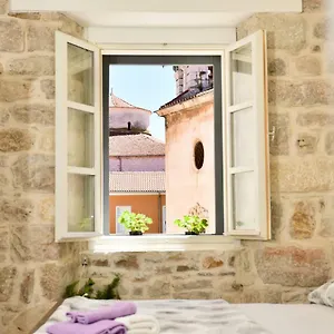 Apartament Small Escape